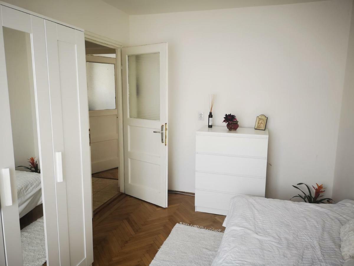 Lore'Place Braşov Extérieur photo
